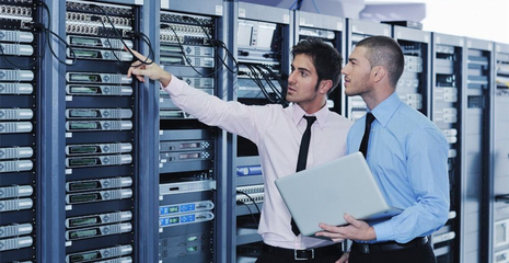 數(shù)據(jù)托管與應用軟件服務 企業(yè)數(shù)字化轉型的雙引擎